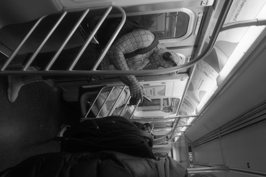 Black-and-white documentary photograph R0000326